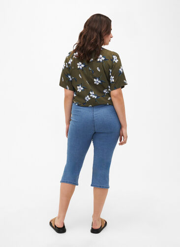 FLASH - Slim fit capribyxor i jeans med hög midja , Light Blue Denim, Model image number 1