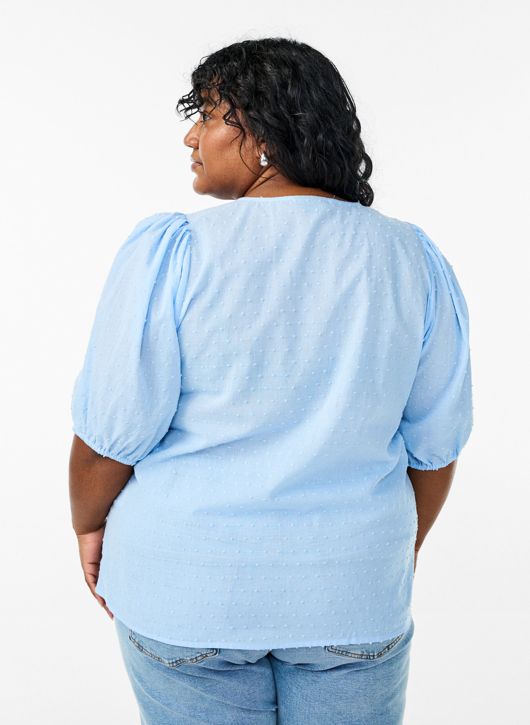 Zizzi Skjortblus med knytband och prickig struktur, Bl&aring;, Model image number 2