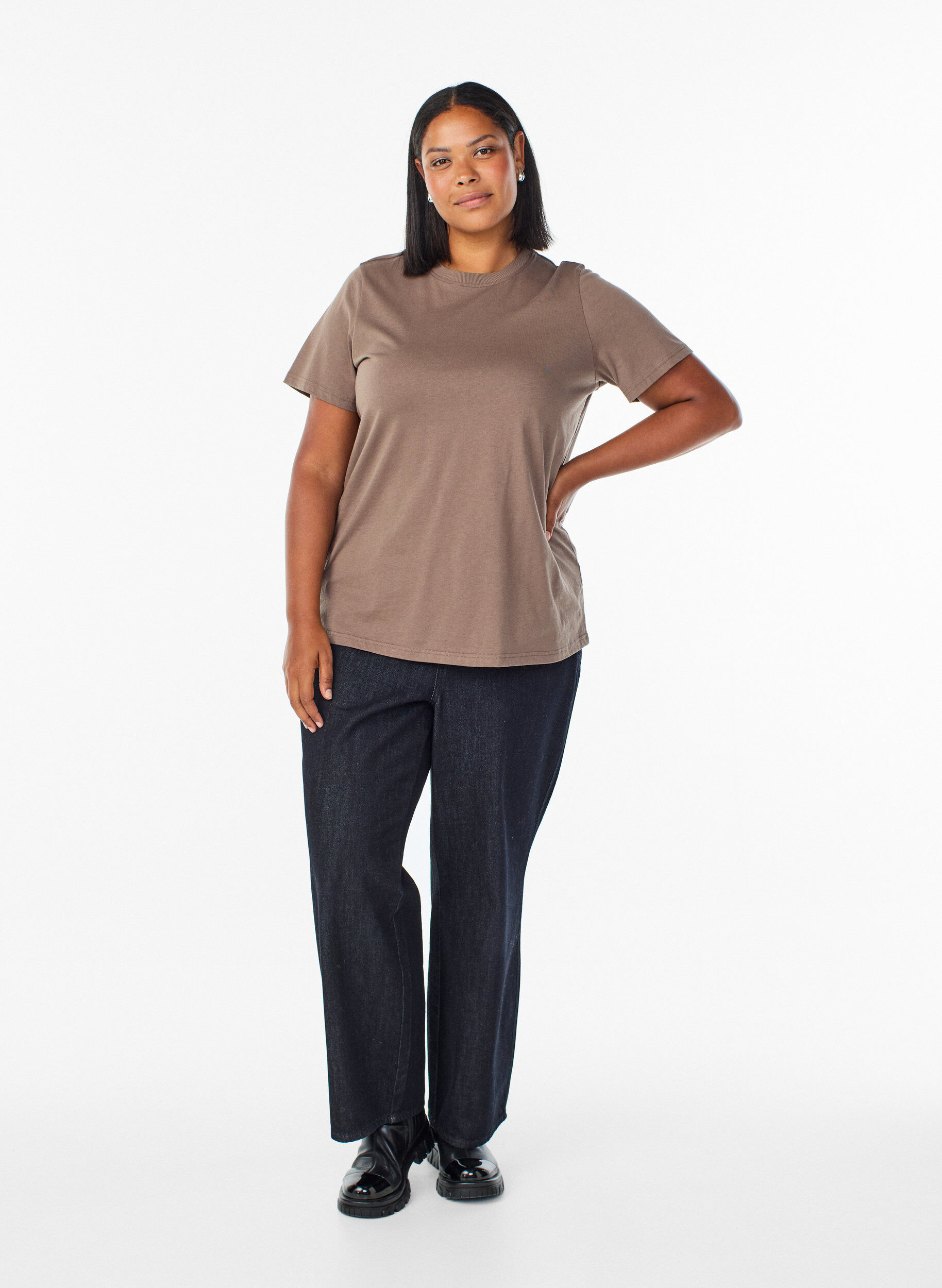 ZizziEnkel t-shirt i bomull med rund halsringning, Brun, Model image number 1