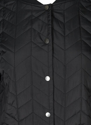 Lång, quiltad jacka med tryckknappar, Black, Packshot image number 2