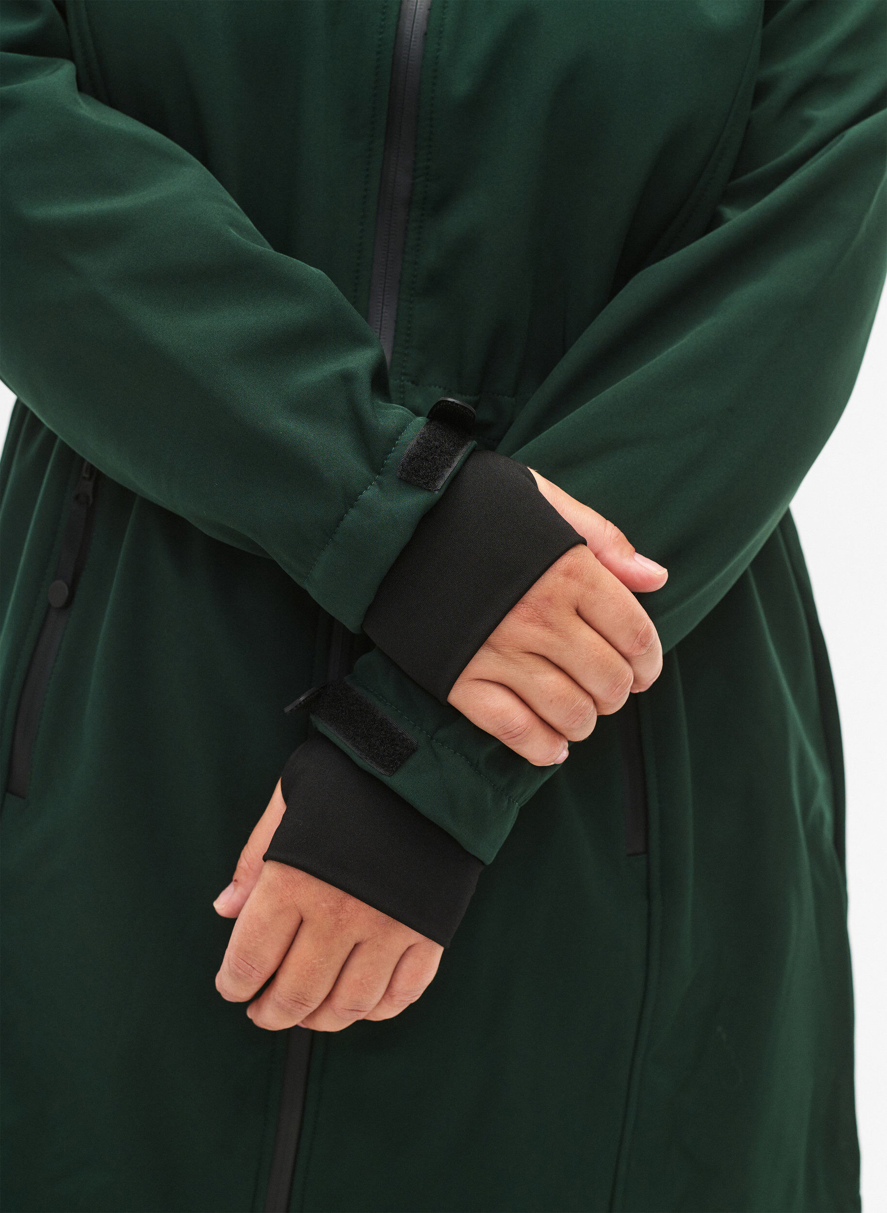 ZizziSoftshelljacka med avtagbar huva, Gr&ouml;n, Model image number 3