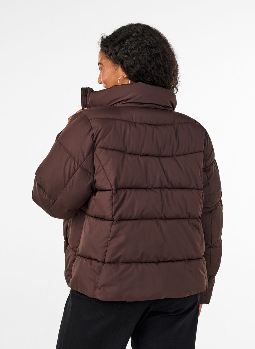 Kort pufferjacka med h&ouml;g krage, Brun, Model image number 2