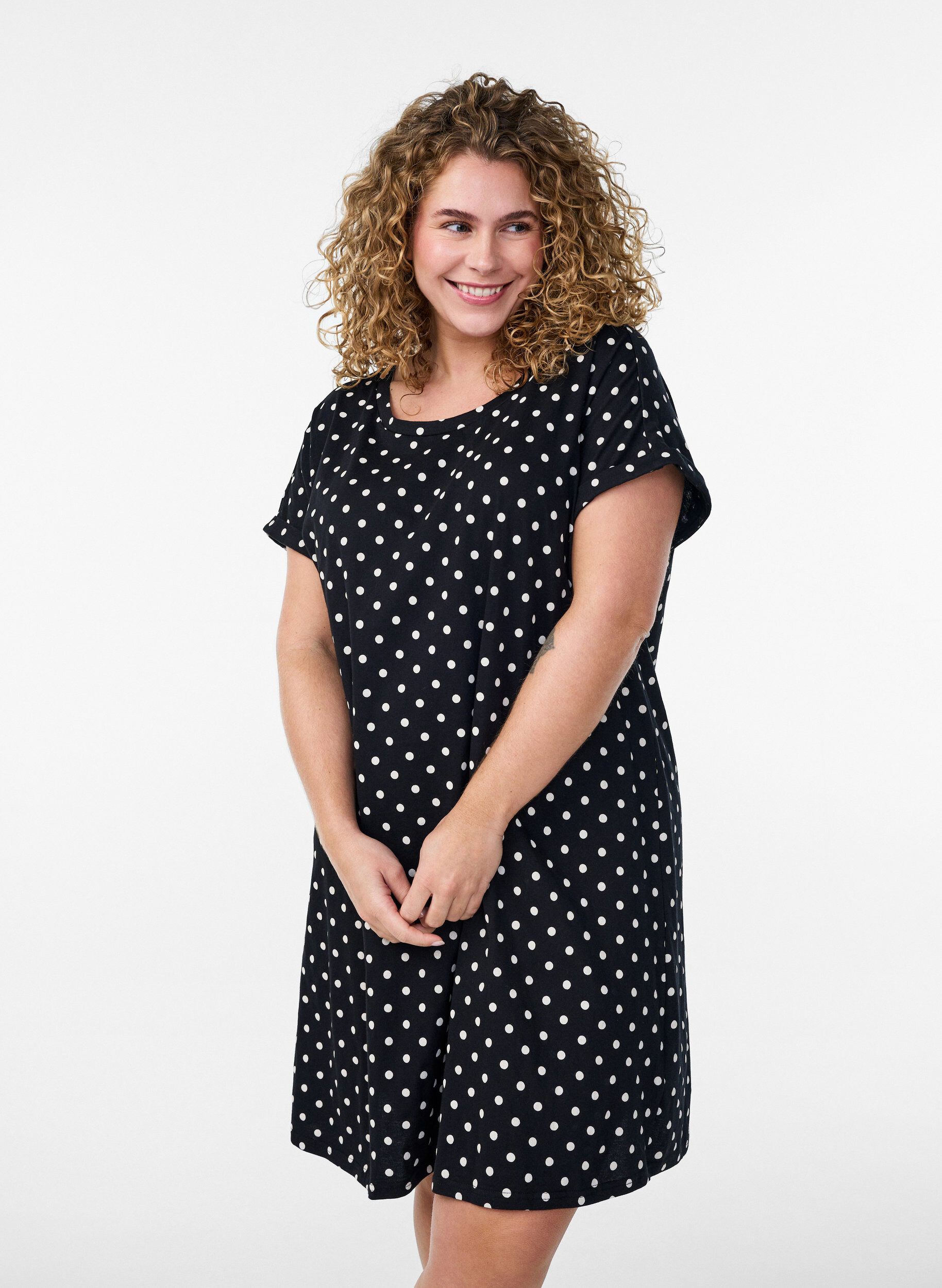 Zizzi 2-pack t-shirtkl&auml;nningar med korta &auml;rmar, Svart, Model image number 0