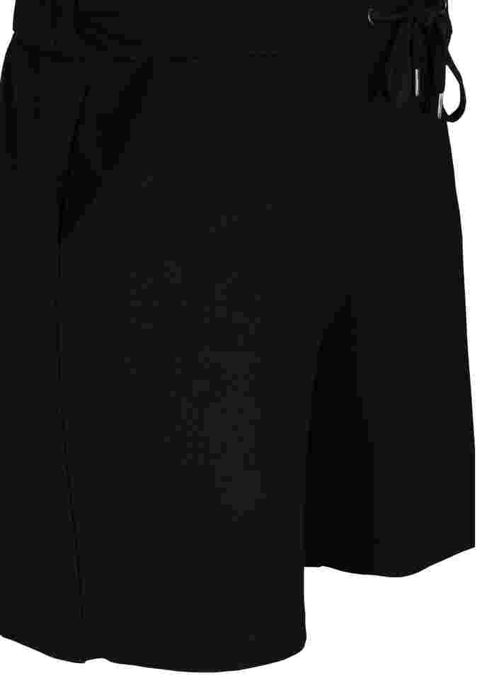 Lösa shorts med dragsko och fickor, Black, Packshot image number 2