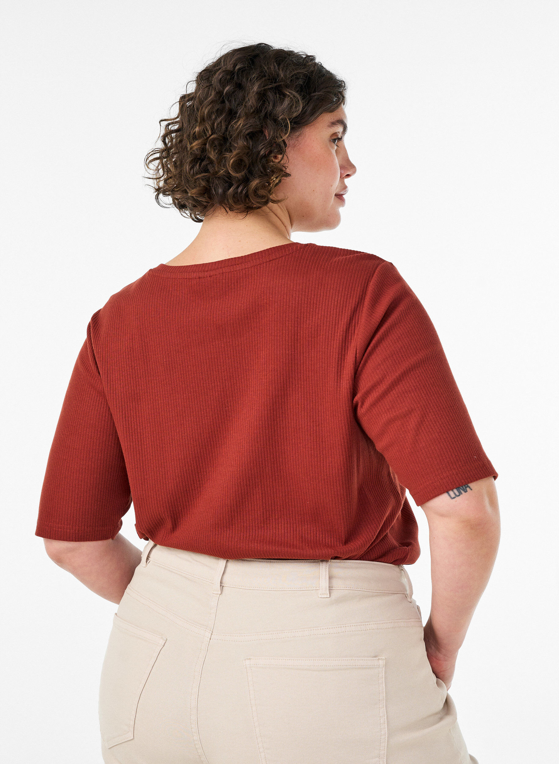 ZizziBlus i ribbad jersey med korta &auml;rmar, R&ouml;d, Model image number 2