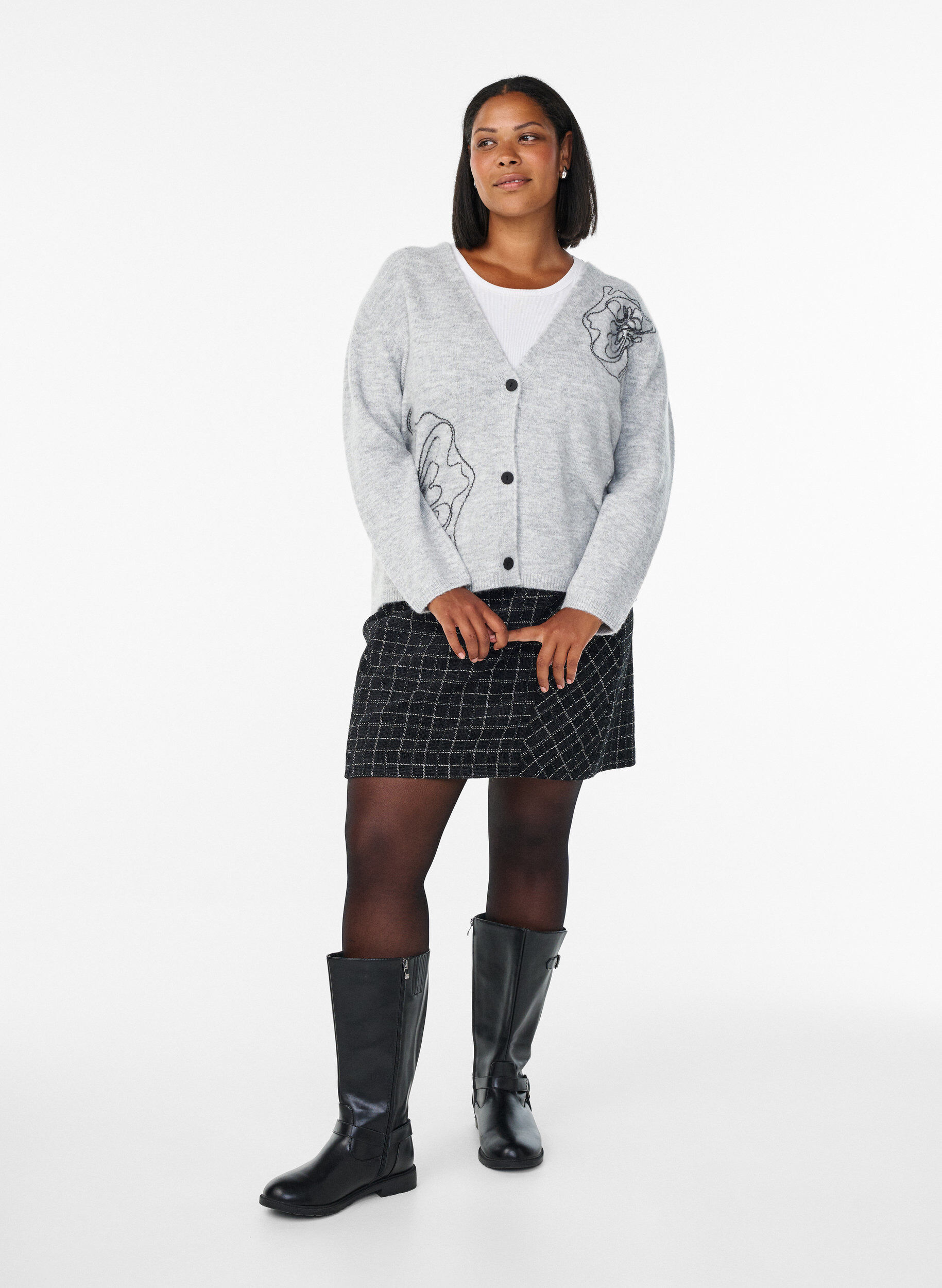 Zizzi Cardigan med v-ringning och broderade blommor, Gr&aring;, Model image number 1