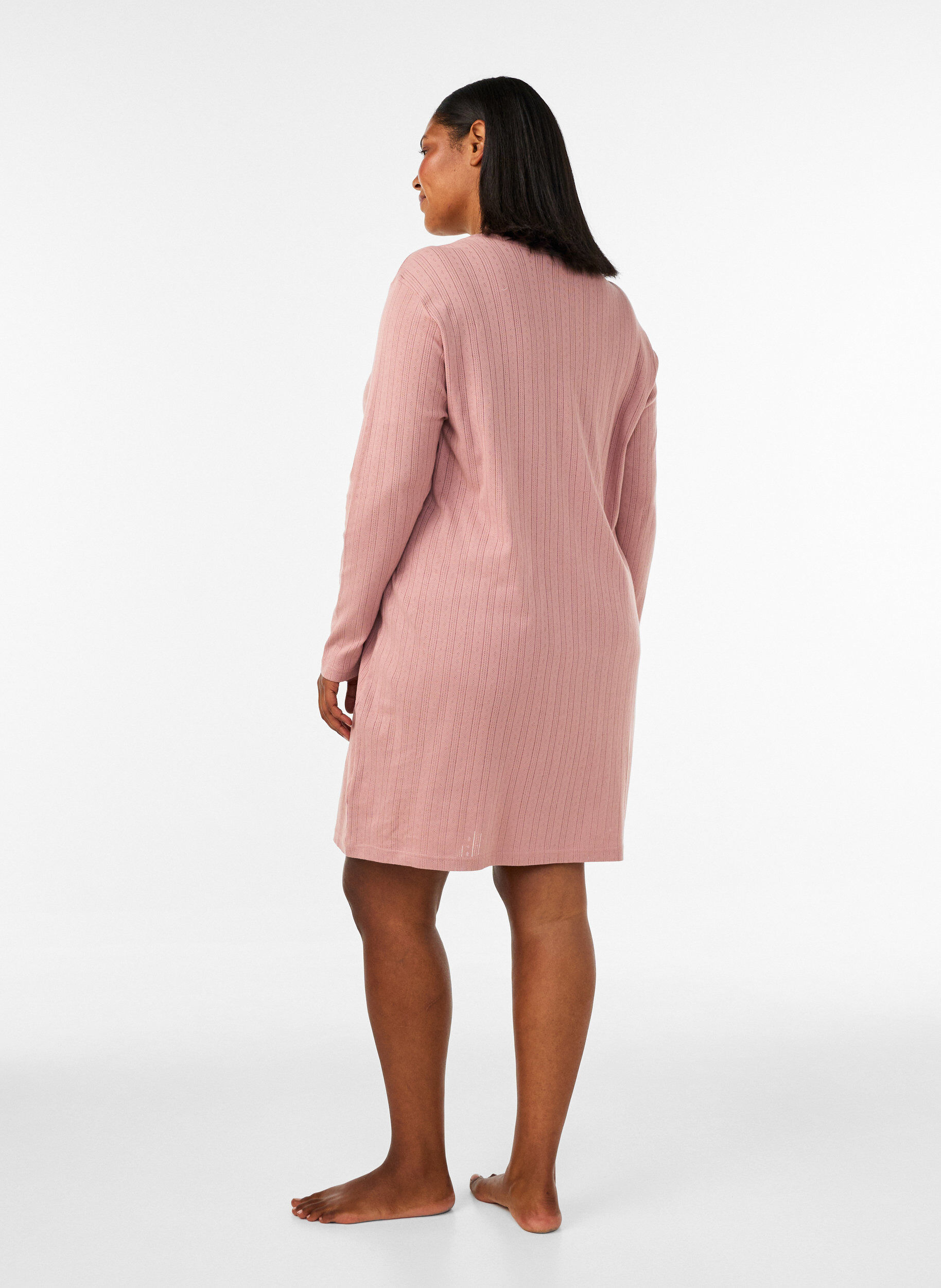 ZizziNattlinne i ekologisk bomull med h&aring;lbroderi, Rosa, Model image number 2