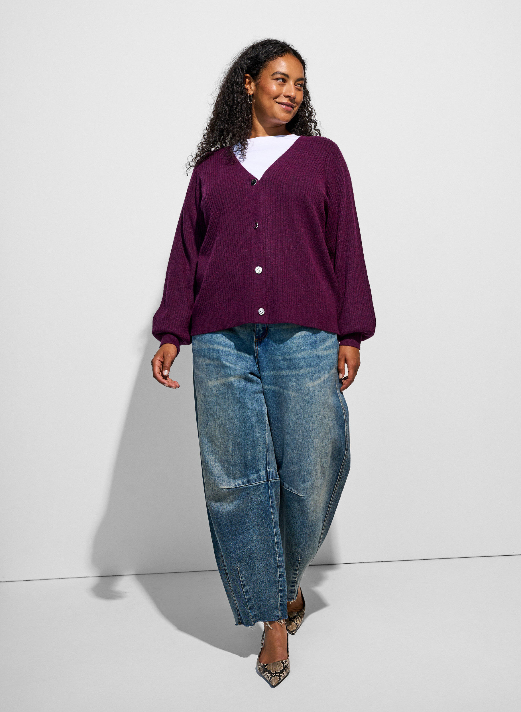 ZizziKofta med V-ringning och ribbad struktur, Lila, Model image number 1