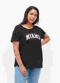 T-shirt i bomull med tryck, Black MIAMI, Model