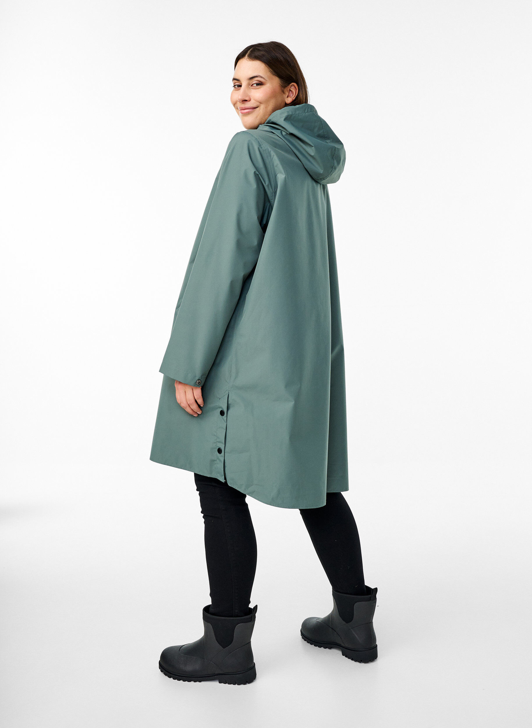 ZizziRegnjacka med fickor och huva, Gr&ouml;n, Model image number 2