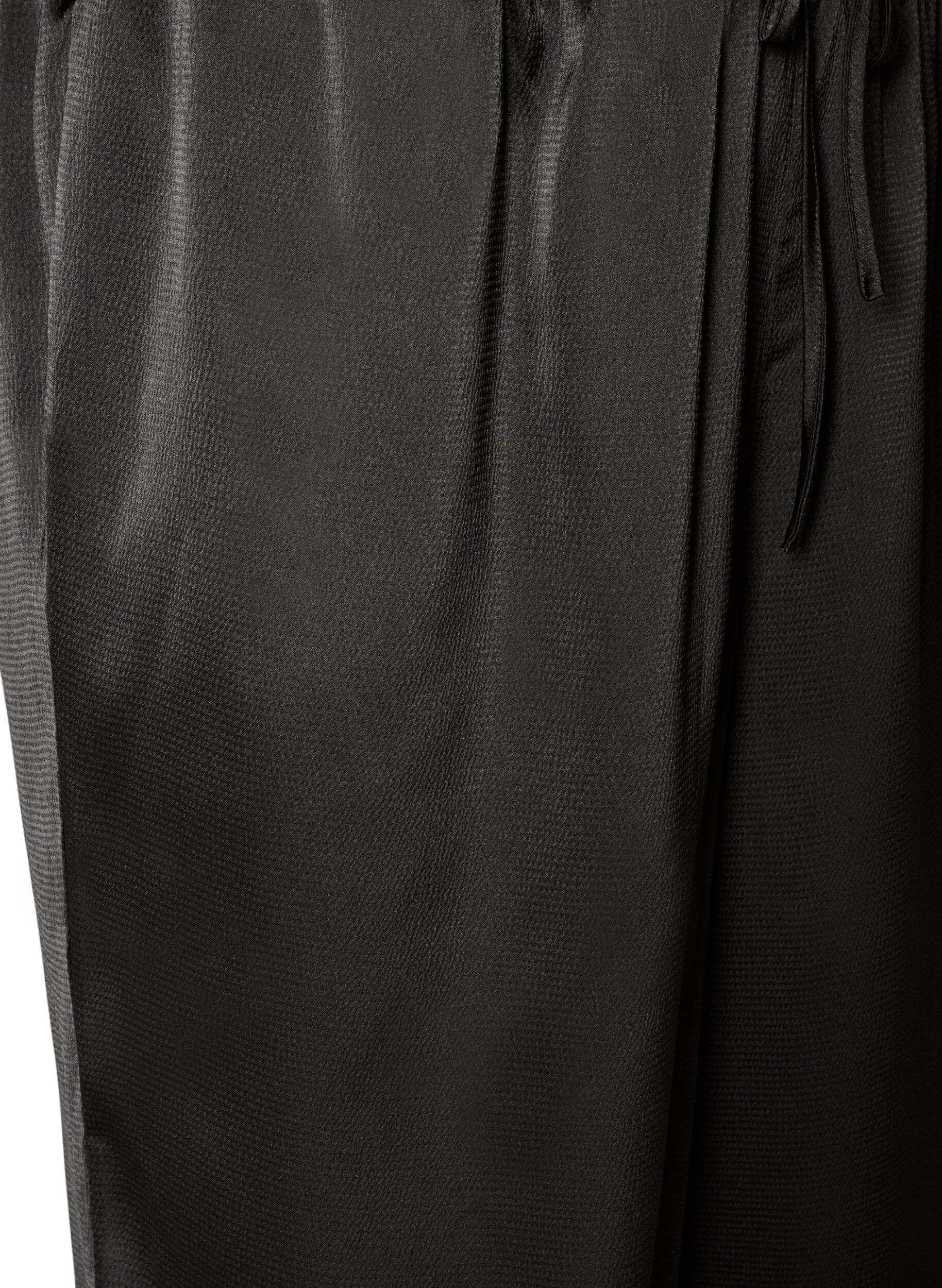 ZizziBallongbyxor i satinlook, Svart, Packshot image number 2