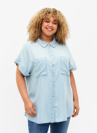 Kortärmad skjorta i lyocell (TENCEL™), Light blue denim, Model image number 0