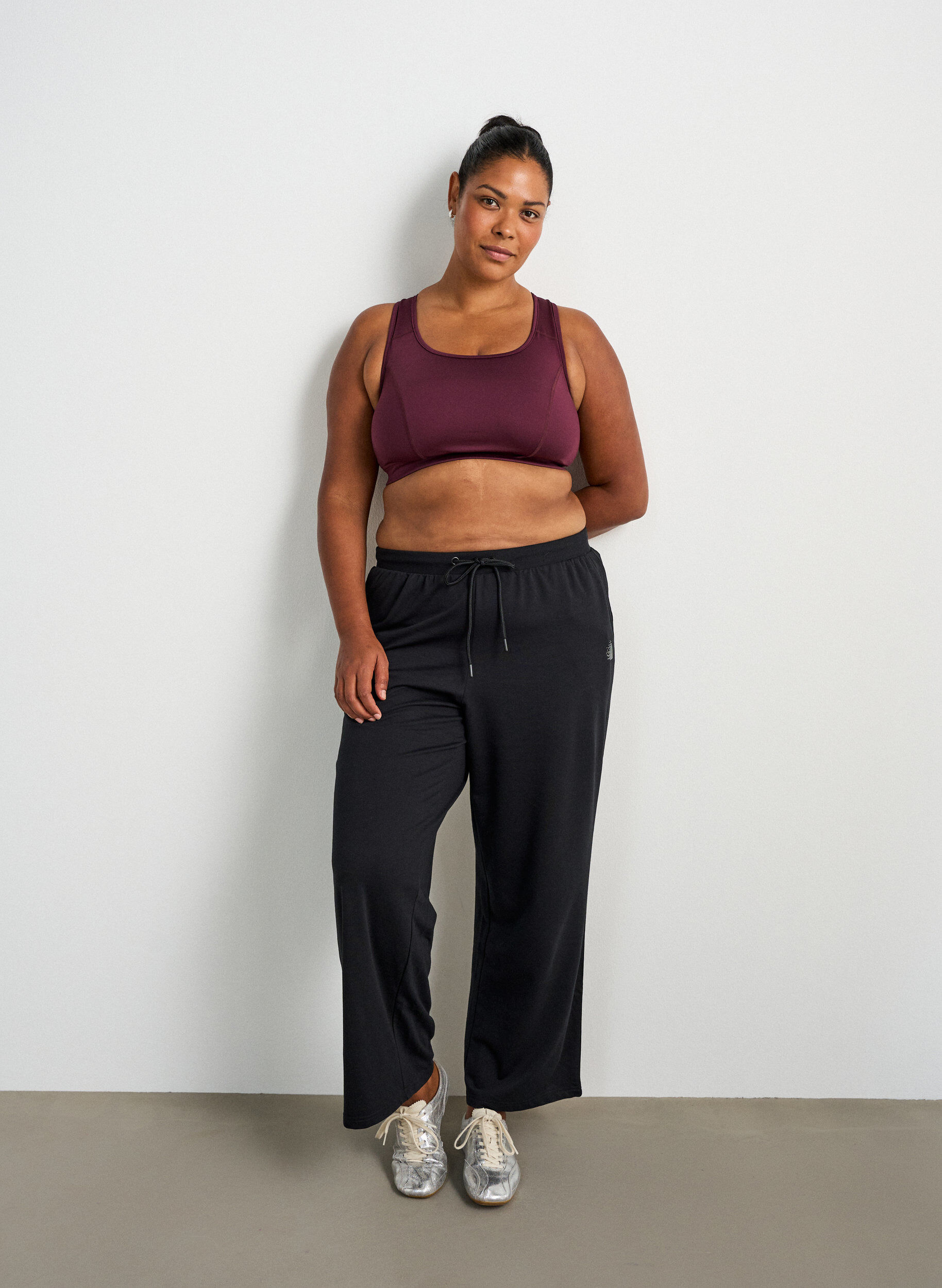 ZizziSport-BH med racerback, R&ouml;d, Model image number 1