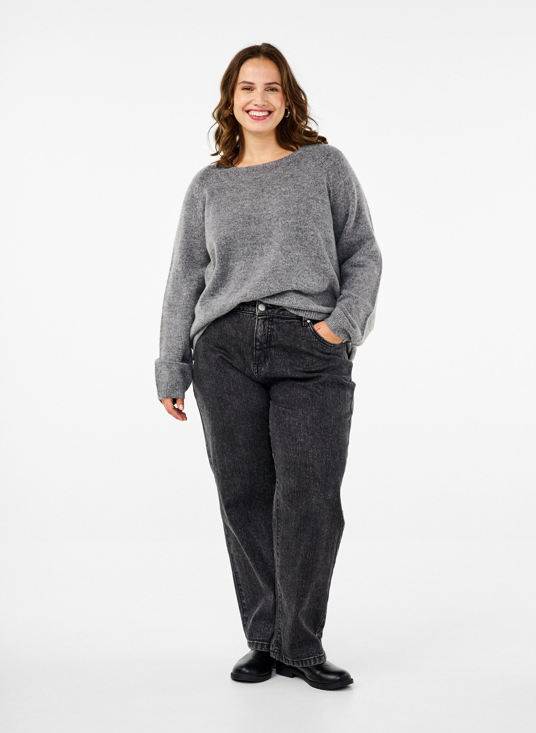 Zizzi L&ouml;st sittande stickad blus med rund hals, Medium Grey Melange, Model image number 2