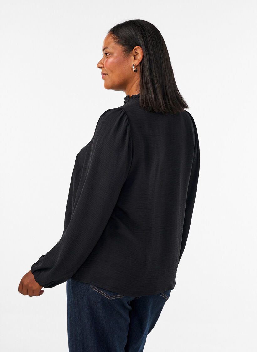 Blus med v-ringning och virkat band, Svart, Model image number 2