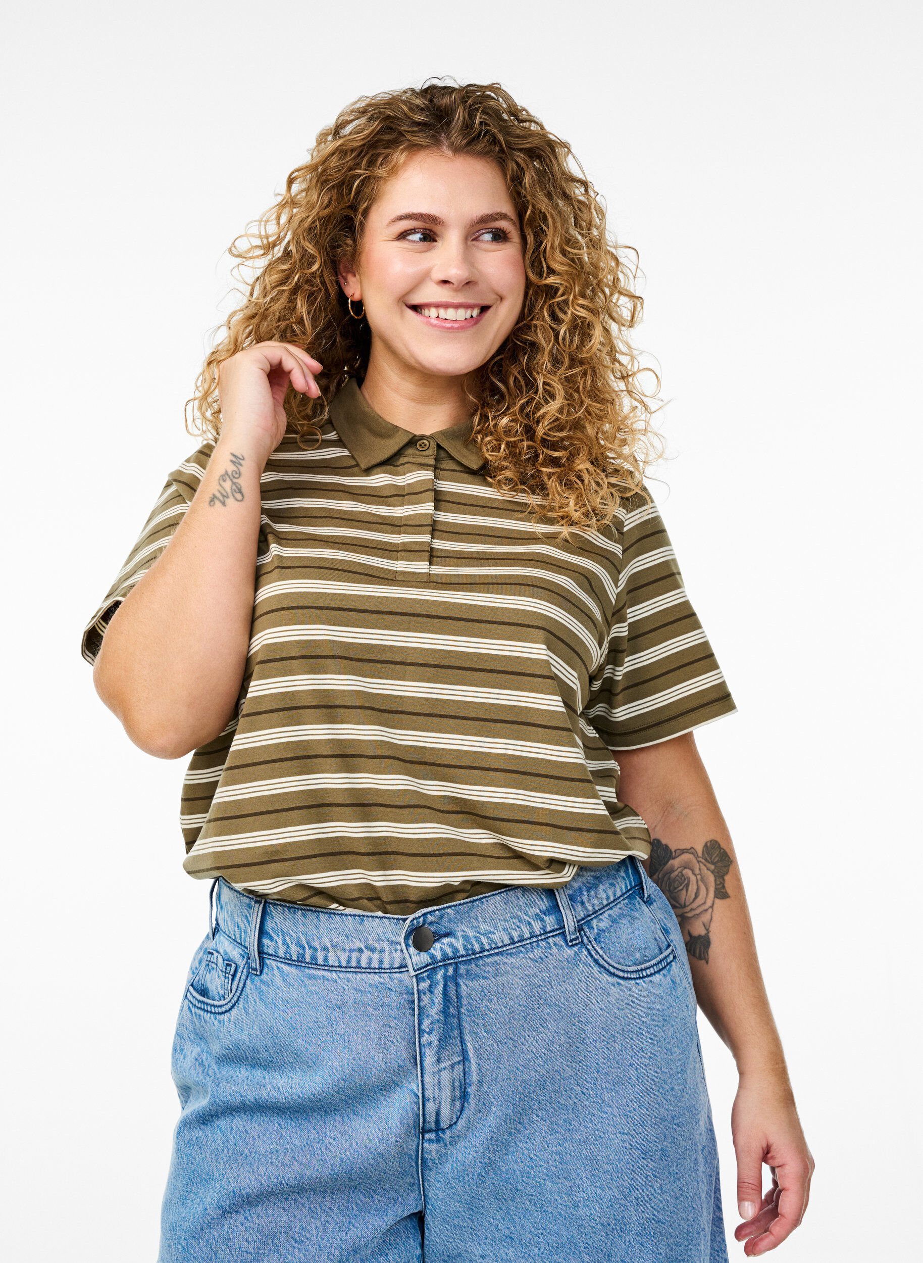 Randig pik&eacute;tr&ouml;ja med korta &auml;rmar, Gr&ouml;n, Model