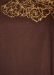 T-shirt i bomull med blommigt m&ouml;nster, Brun, Packshot image number 2
