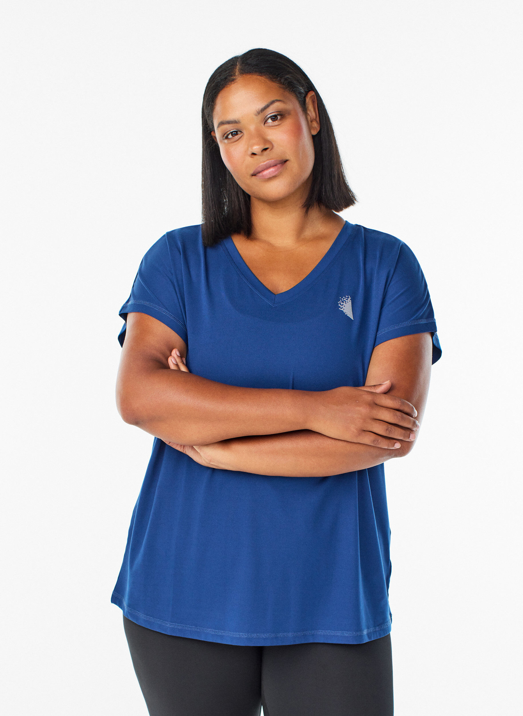 Tr&auml;nings t-shirt med v-ringning och l&ouml;s passform, Bl&aring;, Model
