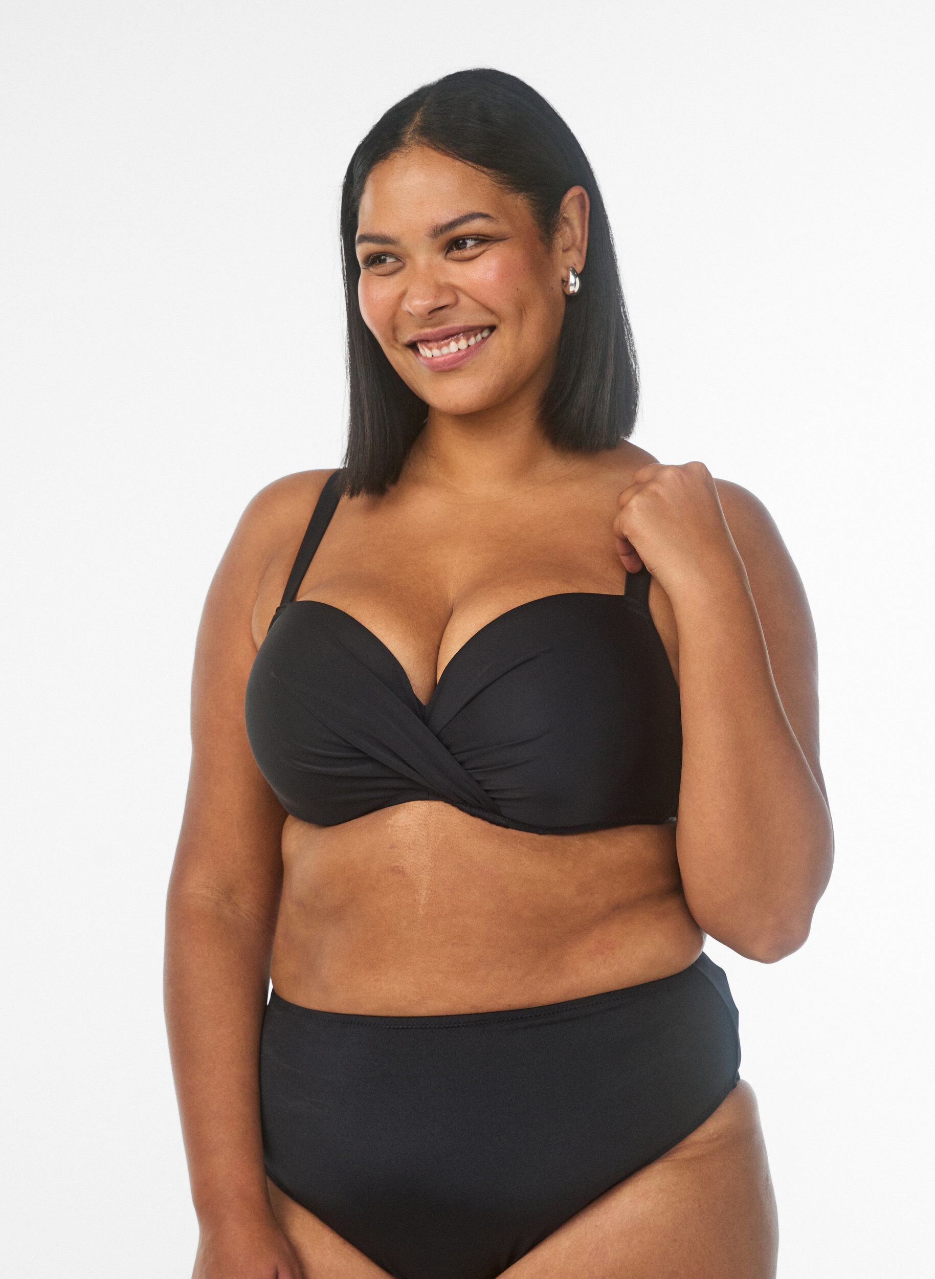 Bikinitopp med bygel och drapering, Svart, Model