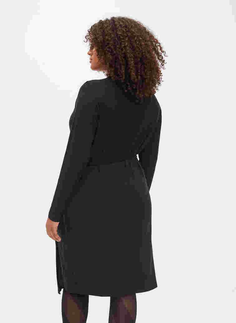 Långärmad omlottklänning i viskos, Black, Model image number 1