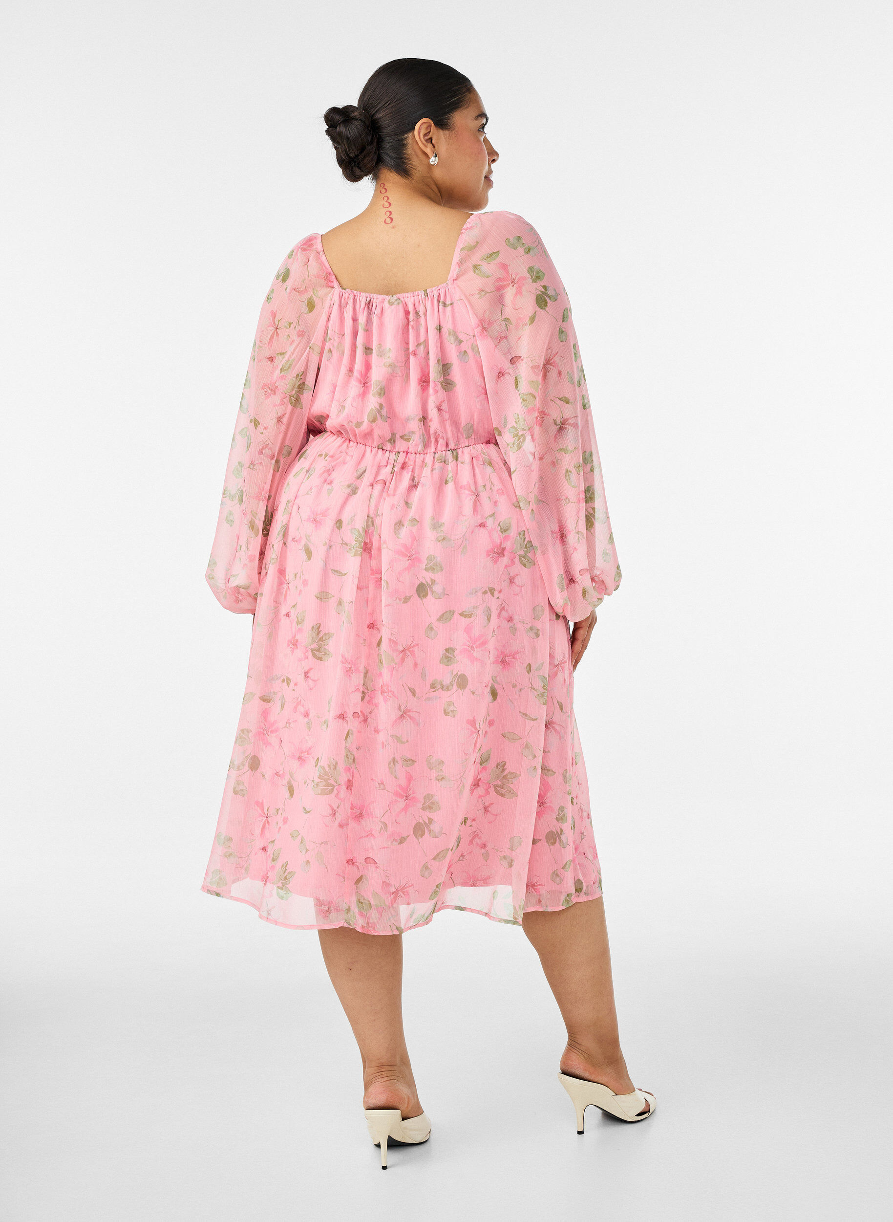 ZizziFestkl&auml;nning i chiffong med l&aring;nga &auml;rmar, Rosa, Model image number 1