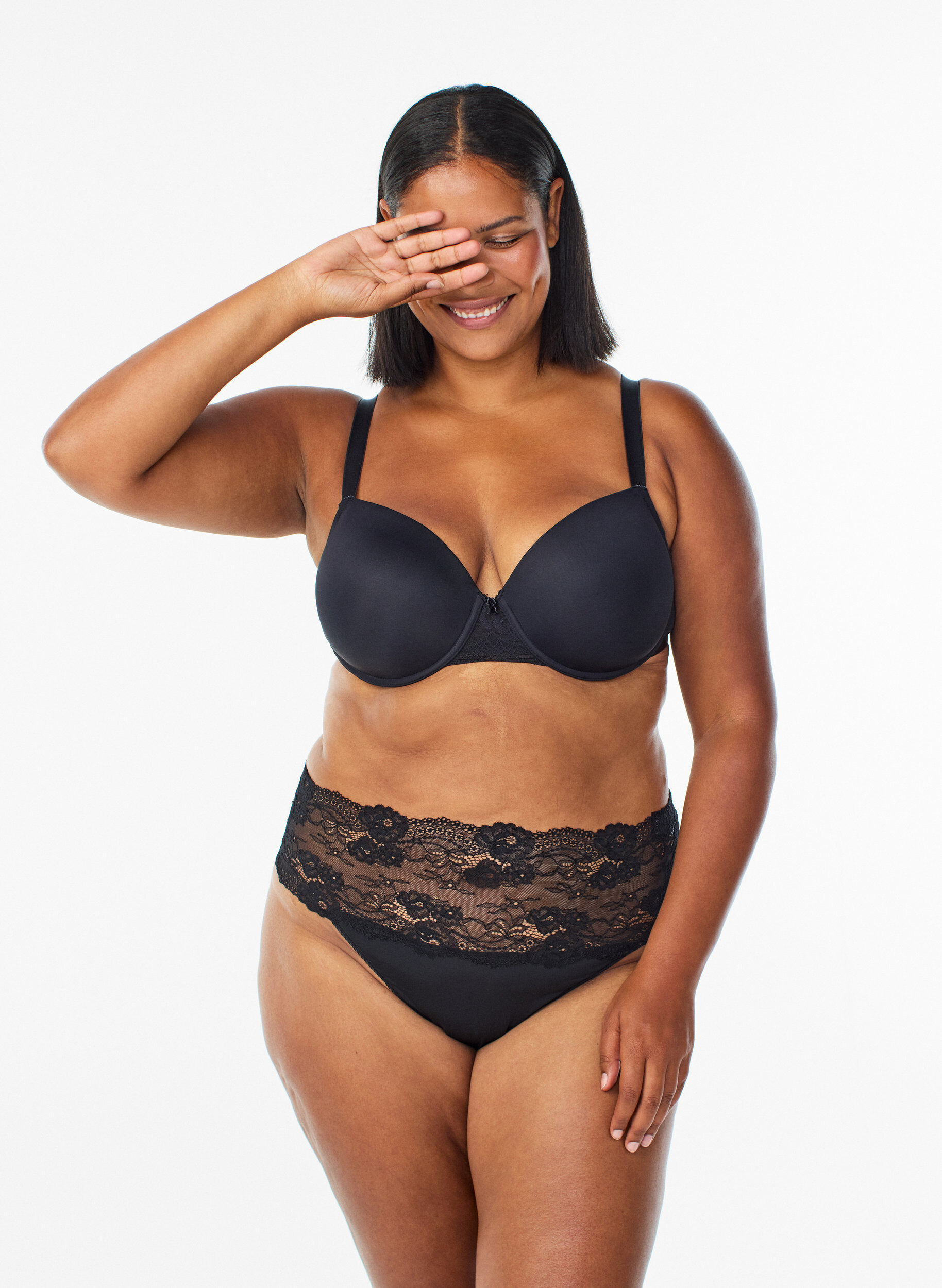 Zizzi 2-pack g-string med bred spetskant, Svart, Model image number 0