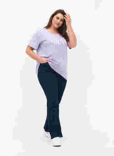 T-shirt från FLASH med tryck, Lavender, Model image number 2