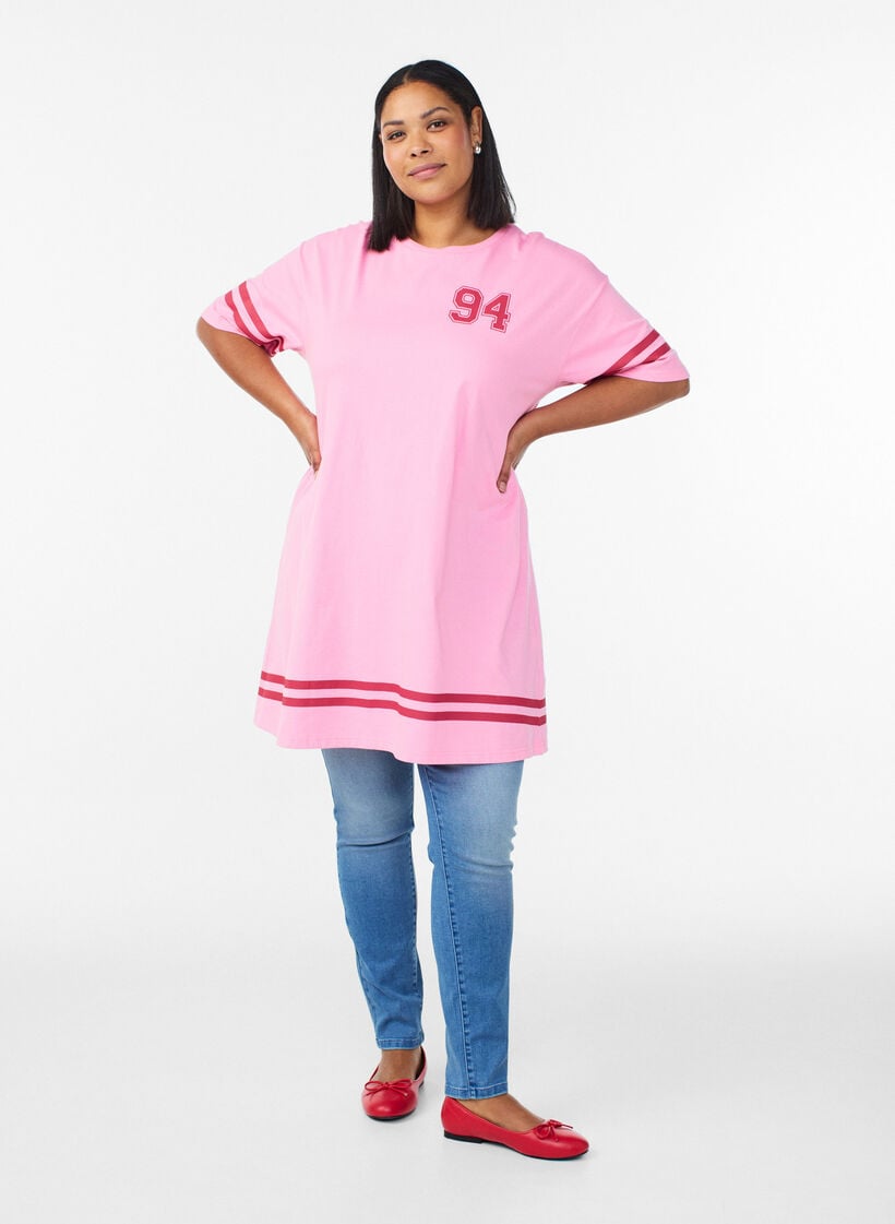 Kort t-shirtkl&auml;nning med sportiga detaljer, Rosa, Model image number 1