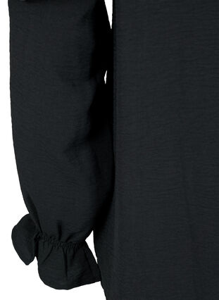 Blus med volanger och knappar, Black, Packshot image number 3