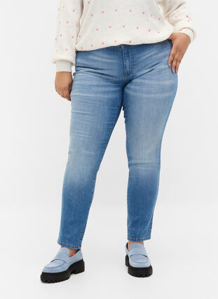 Emily jeans i slim fit med normalhög midja , Blue denim, Model image number 2