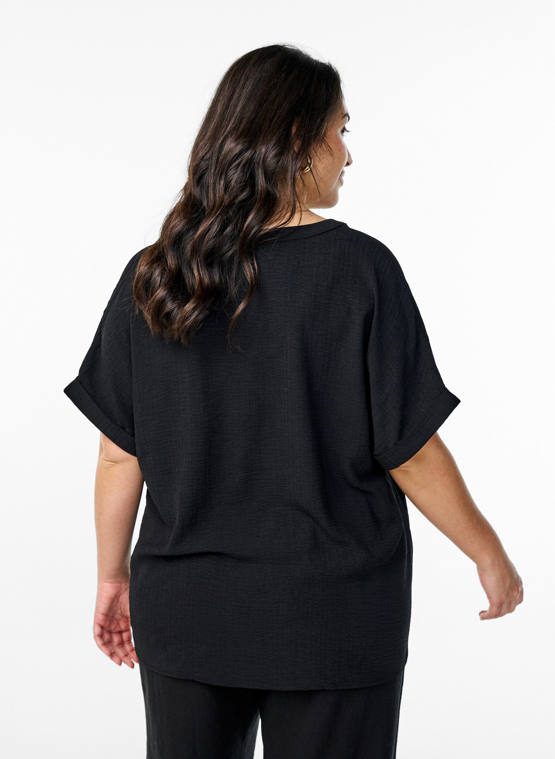ZizziL&ouml;s blus med korta &auml;rmar, Svart, Model image number 2