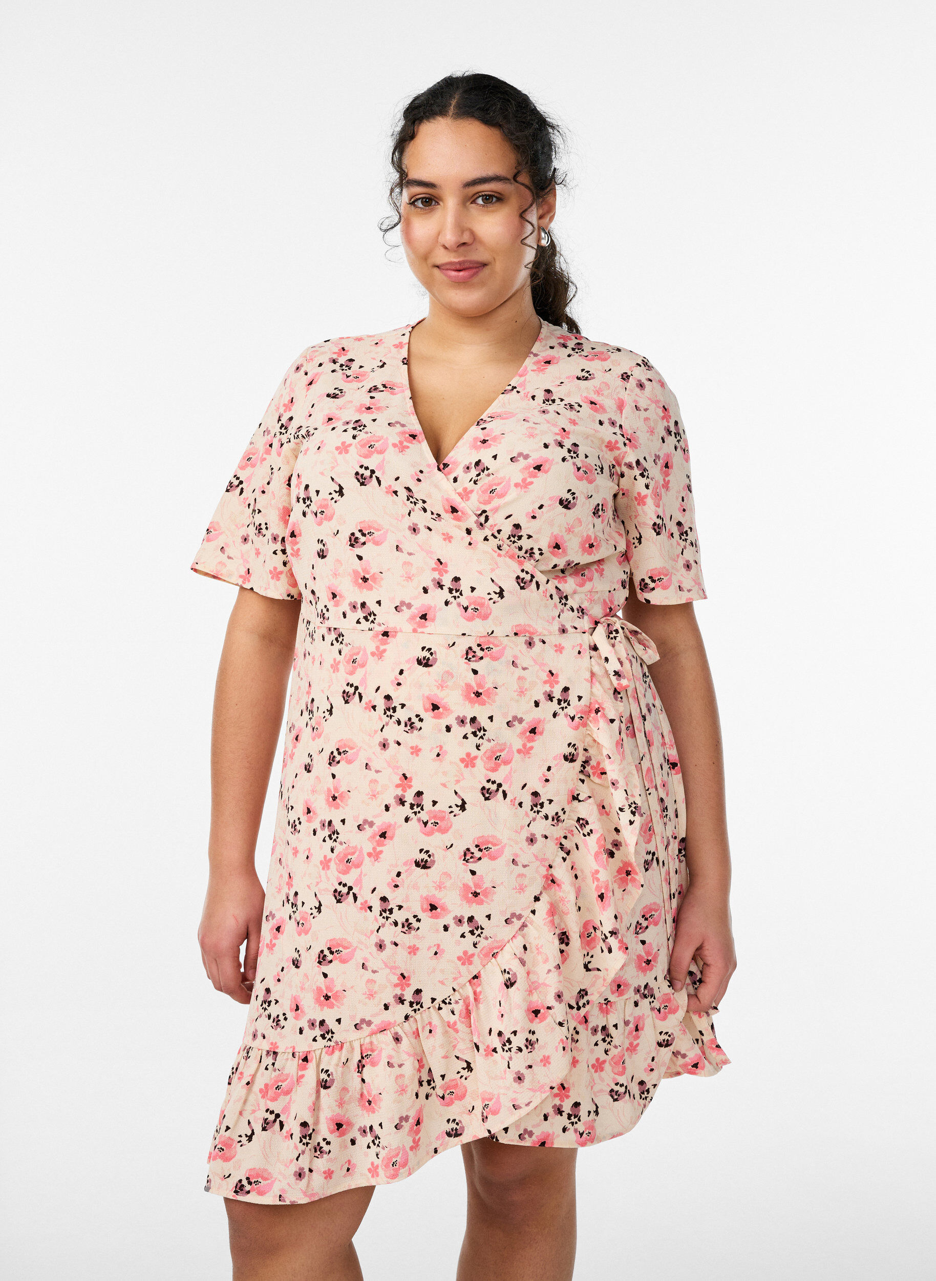 Blommig omlottkl&auml;nning med korta &auml;rmar, R&ouml;d, Model