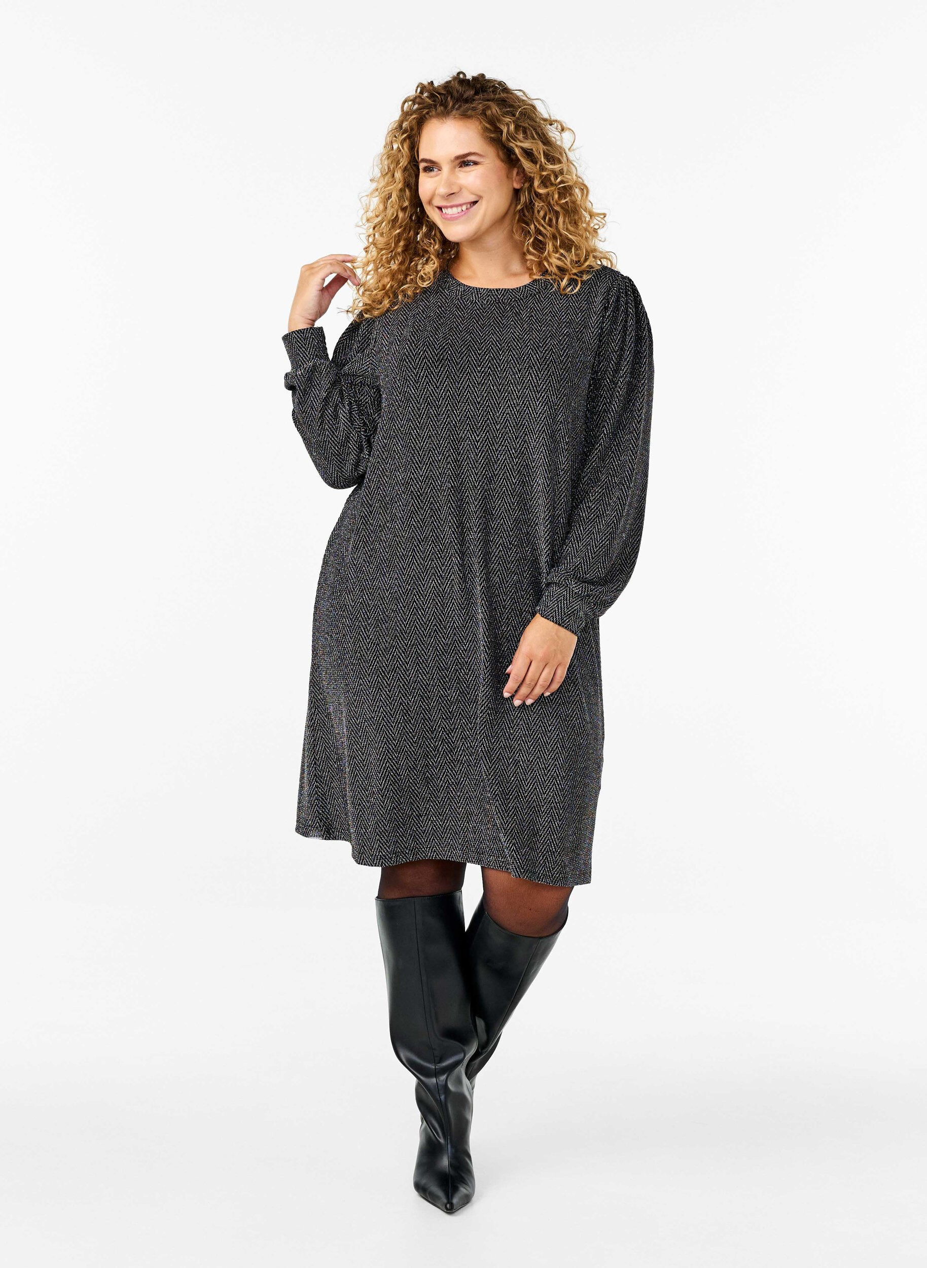 Zizzi Kl&auml;nning med sicksackm&ouml;nster och glitter, Silver ZigZagShimmer, Model image number 2