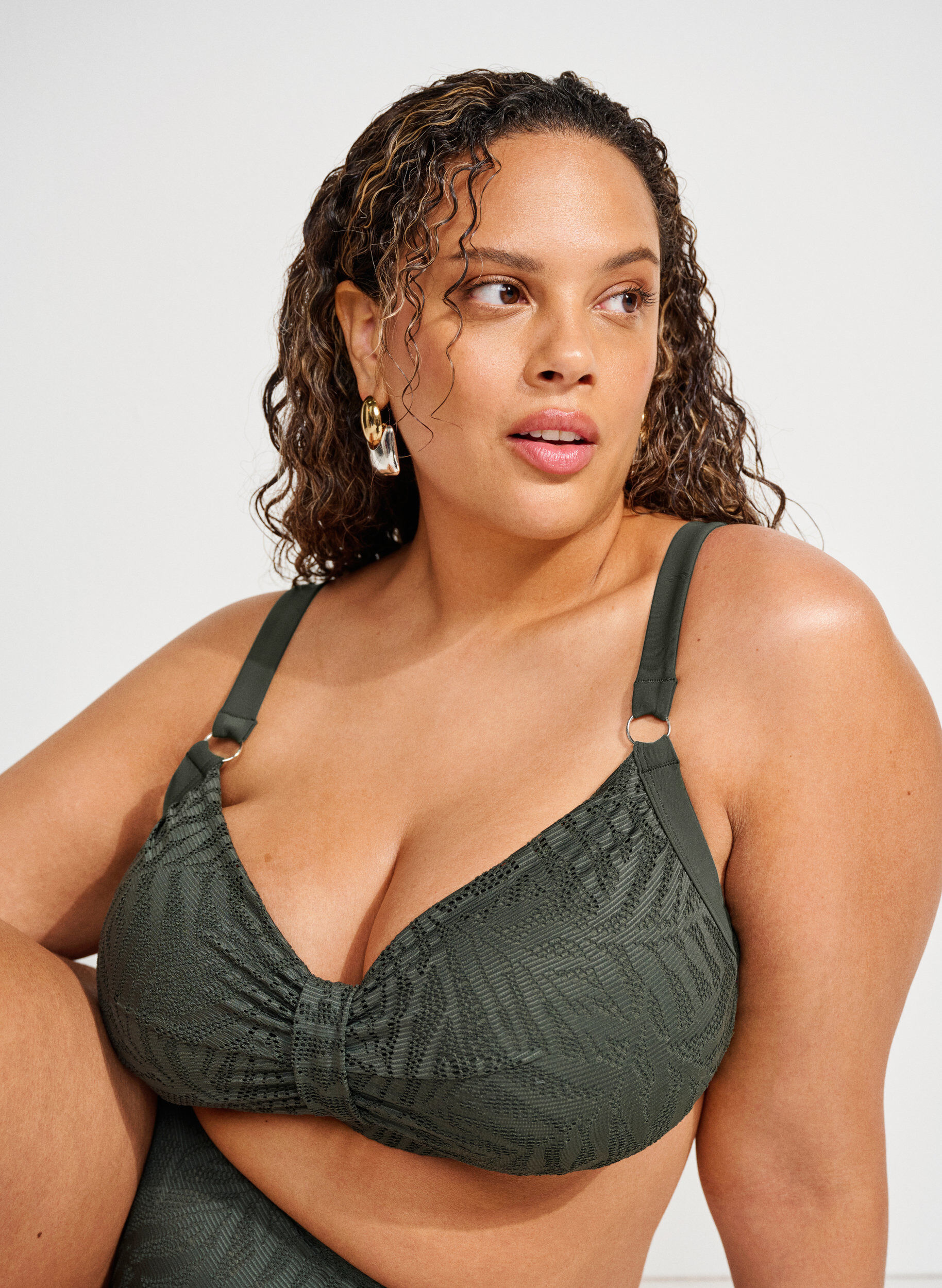 Zizzi Bikinitopp med texturerad mesh och urtagbara kuddar, Gr&ouml;n, Image image number 0