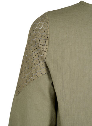 Blus i bomullsblandning med linne och virkade detaljer, Deep Lichen Green, Packshot image number 3