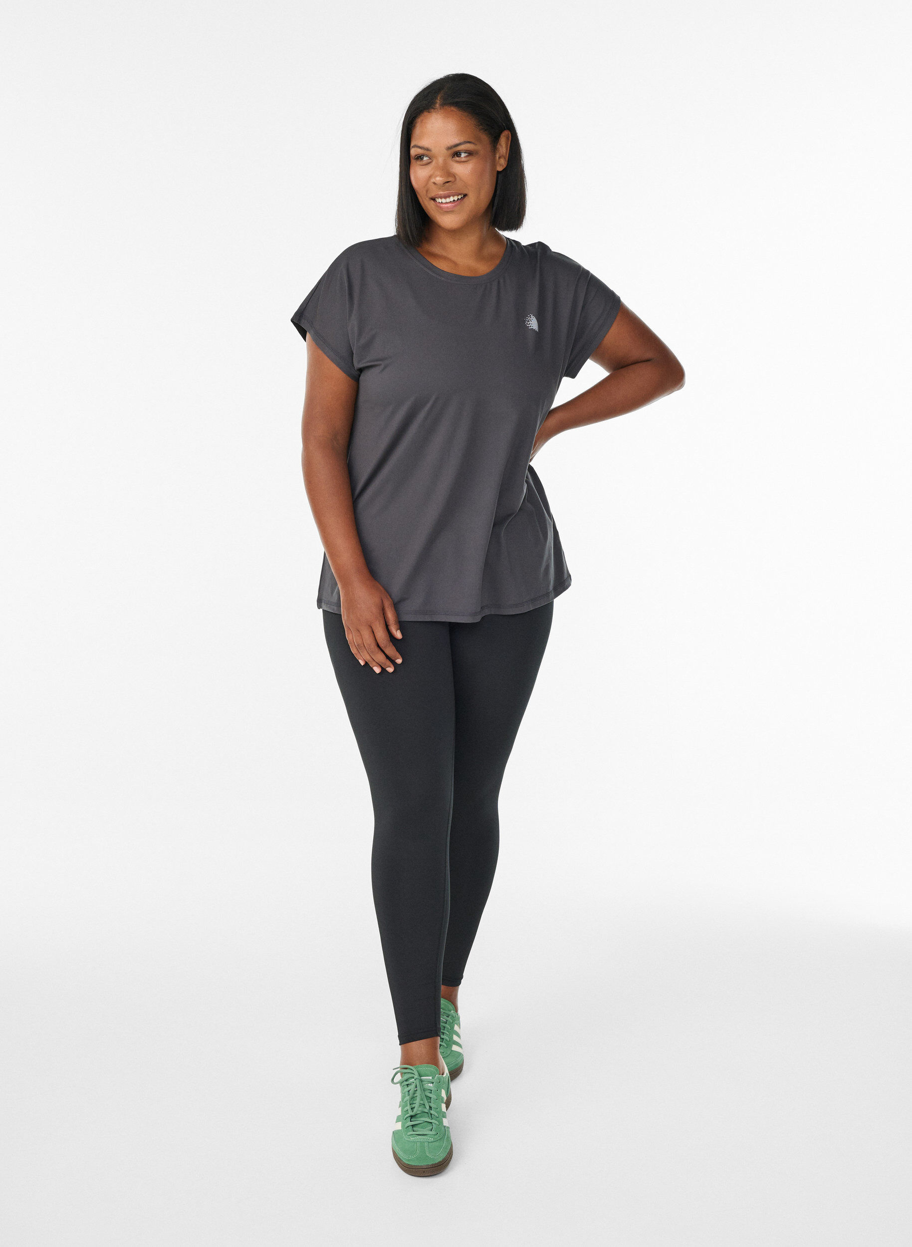 ZizziEnf&auml;rgad tr&auml;nings-T-shirt, Gr&aring;, Model image number 1