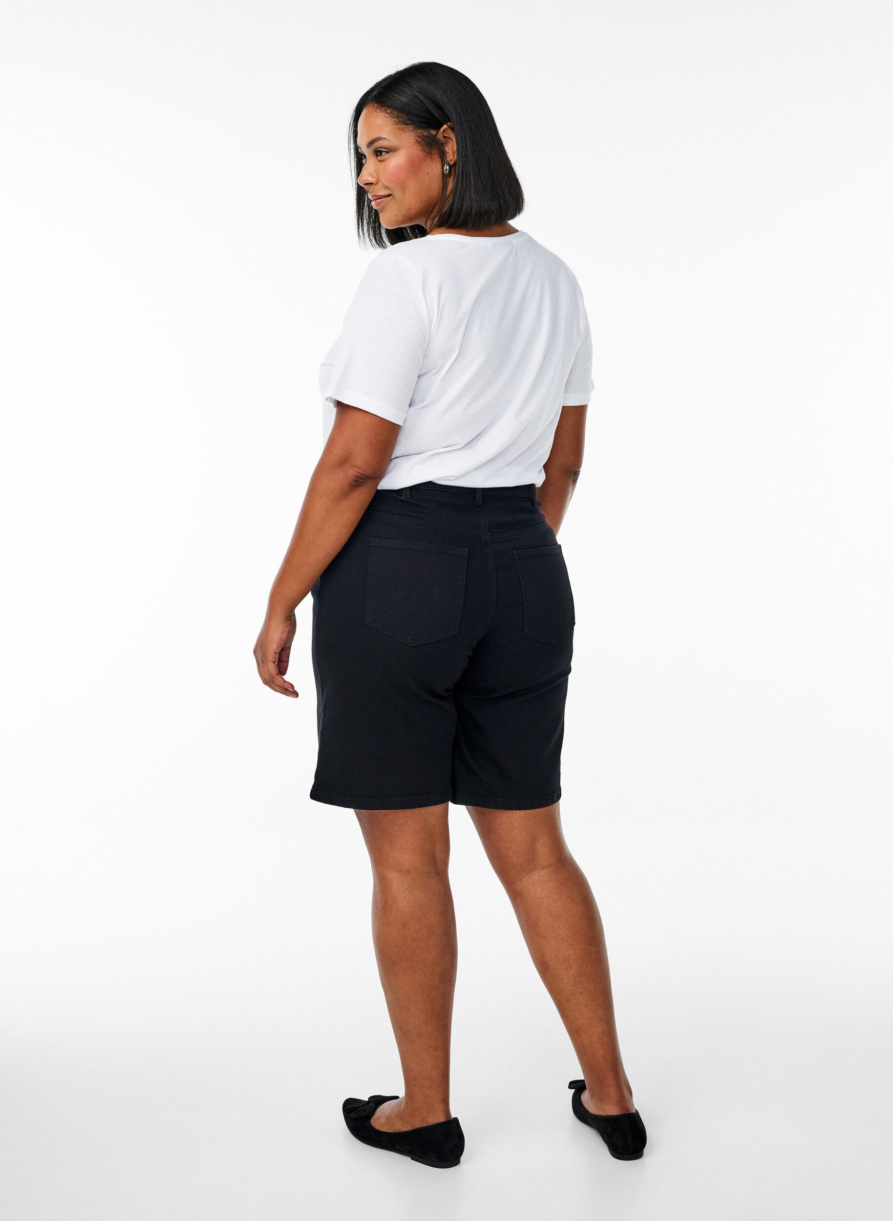 ZizziL&ouml;sa jeansshorts med h&ouml;g midja, Svart, Model image number 2