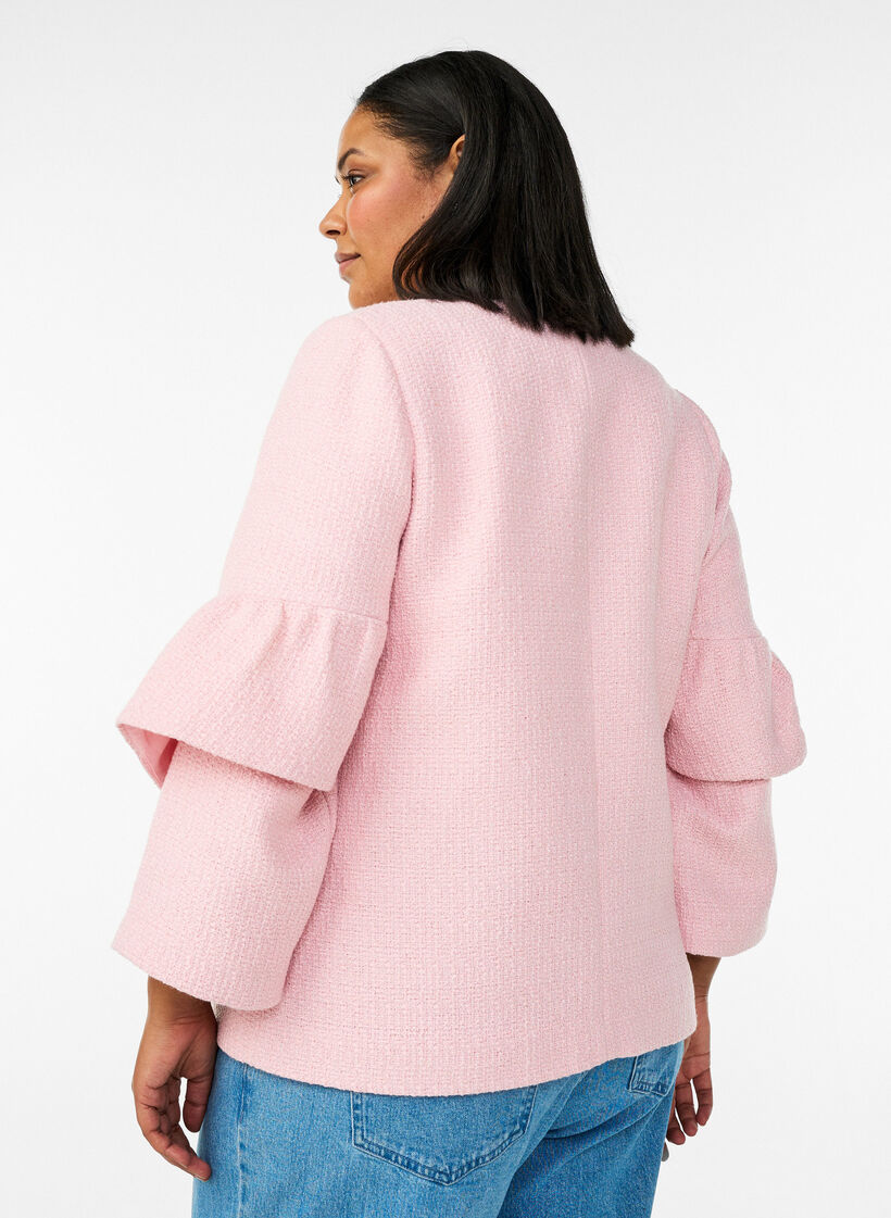 Jacka i boucl&eacute; med volangdetaljer, Rosa, Model image number 2