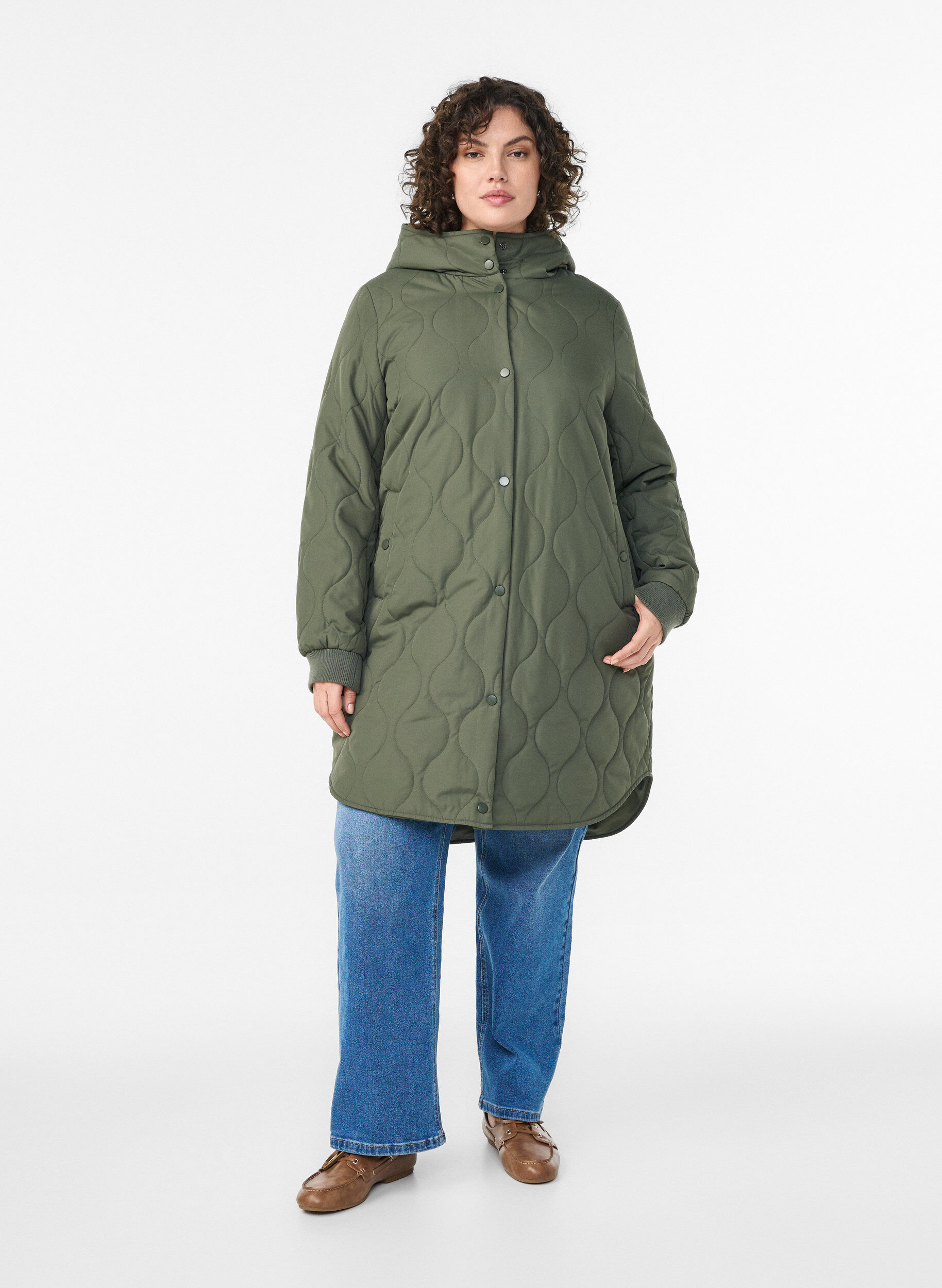 ZizziMell&aring;ng quiltad jacka med huva, Gr&ouml;n, Model image number 1