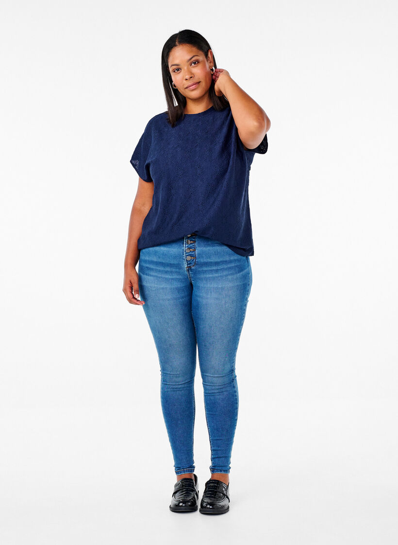 Blus med korta ärmar och blommig broderi, Naval Academy, Model image number 2