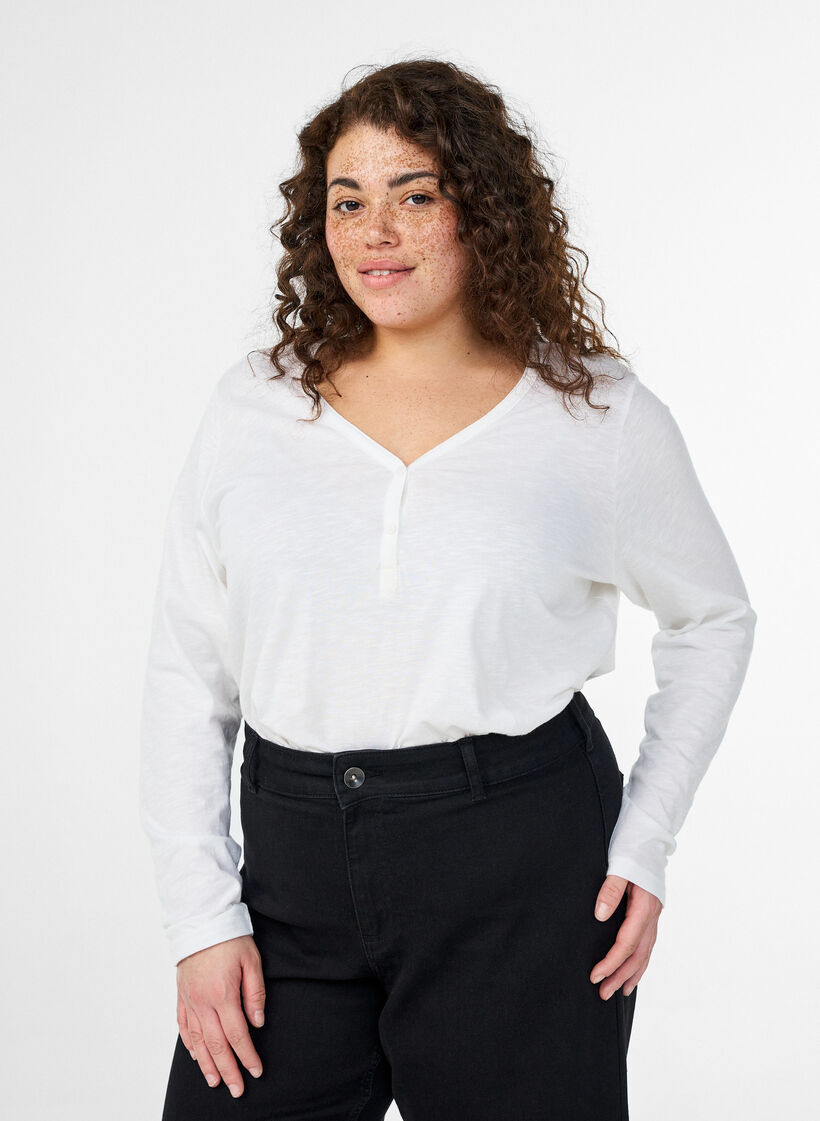 L&aring;ng&auml;rmad t-shirt med v-ringning och knappar, Vit, Model image number 0