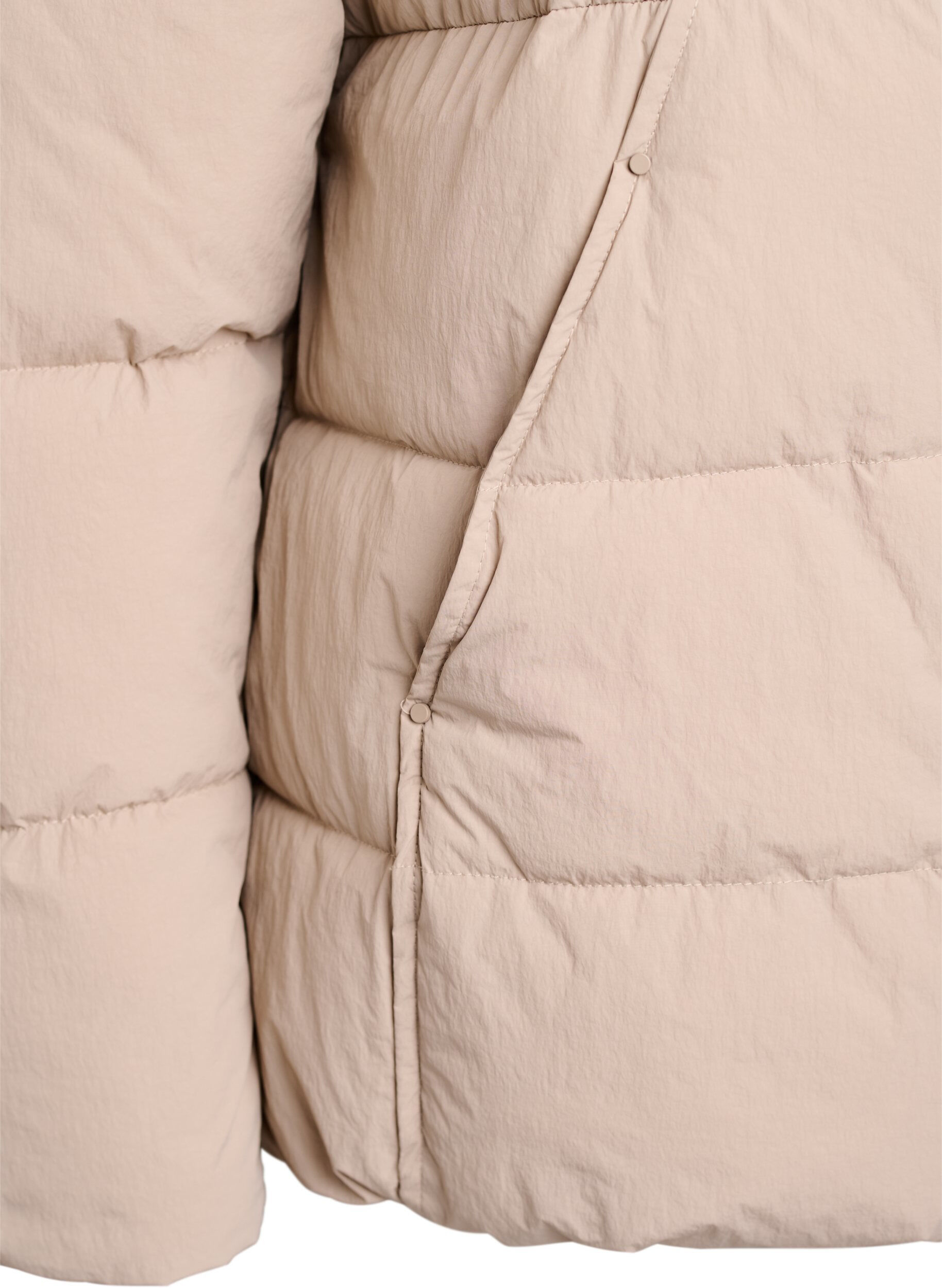 Zizzi Kort vadderad pufferjacka med h&ouml;g krage, Beige, Packshot image number 3