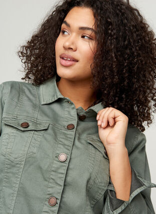 Kort färgad jeansjacka, Agave Green, Model image number 2