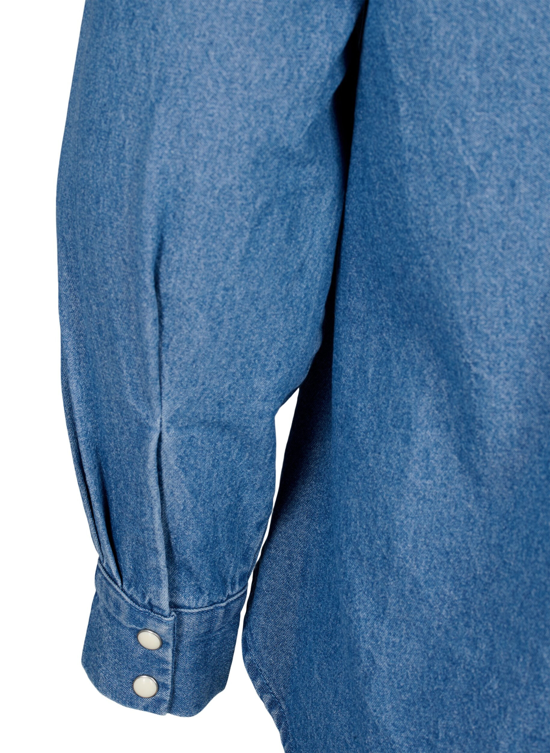 ZizziL&aring;ng&auml;rmad jeansskjorta med br&ouml;stficka, Light Blue Denim, Packshot image number 4