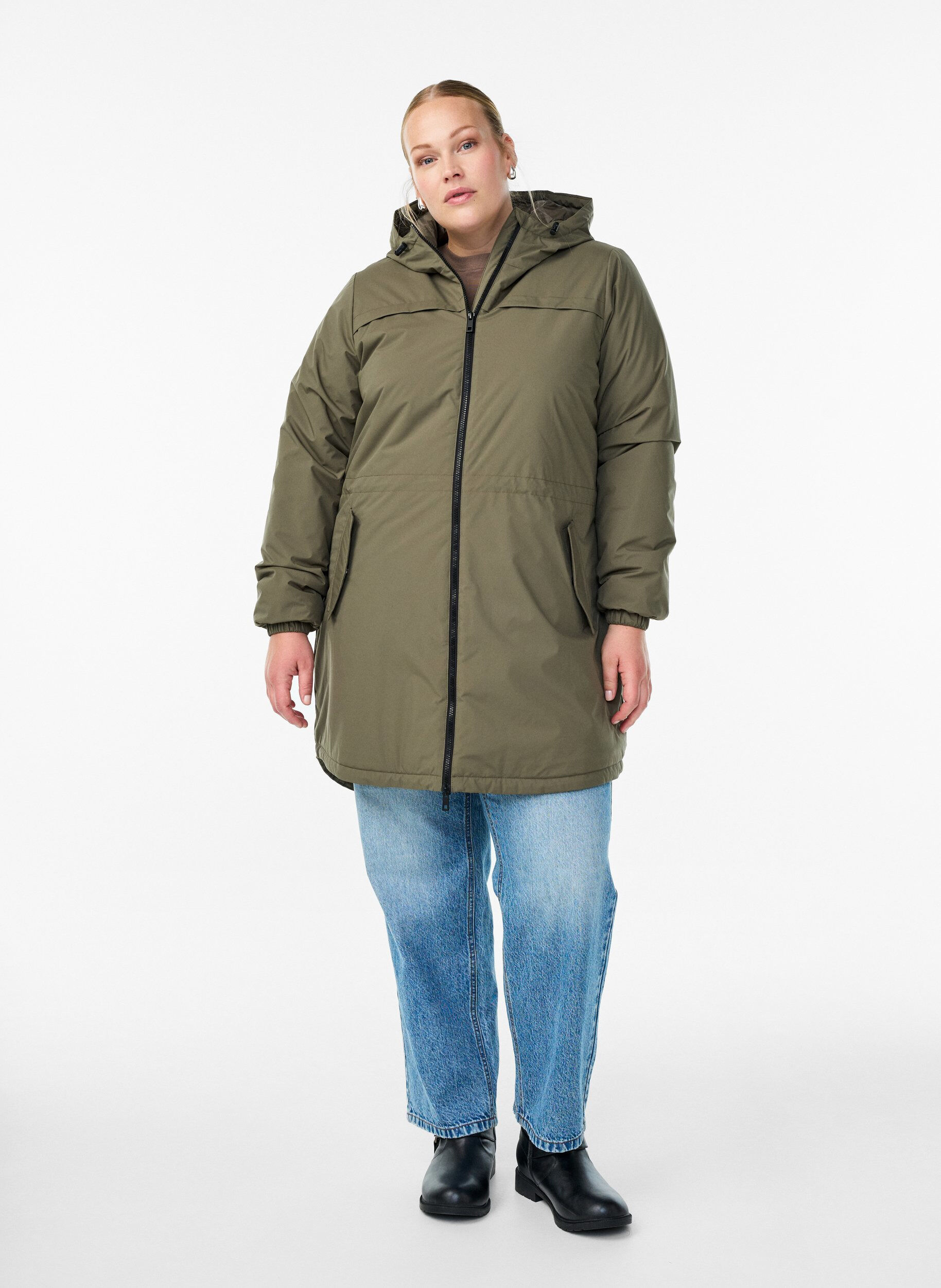Zizzi L&auml;tt vadderad parkas med huva, Gr&ouml;n, Model image number 1