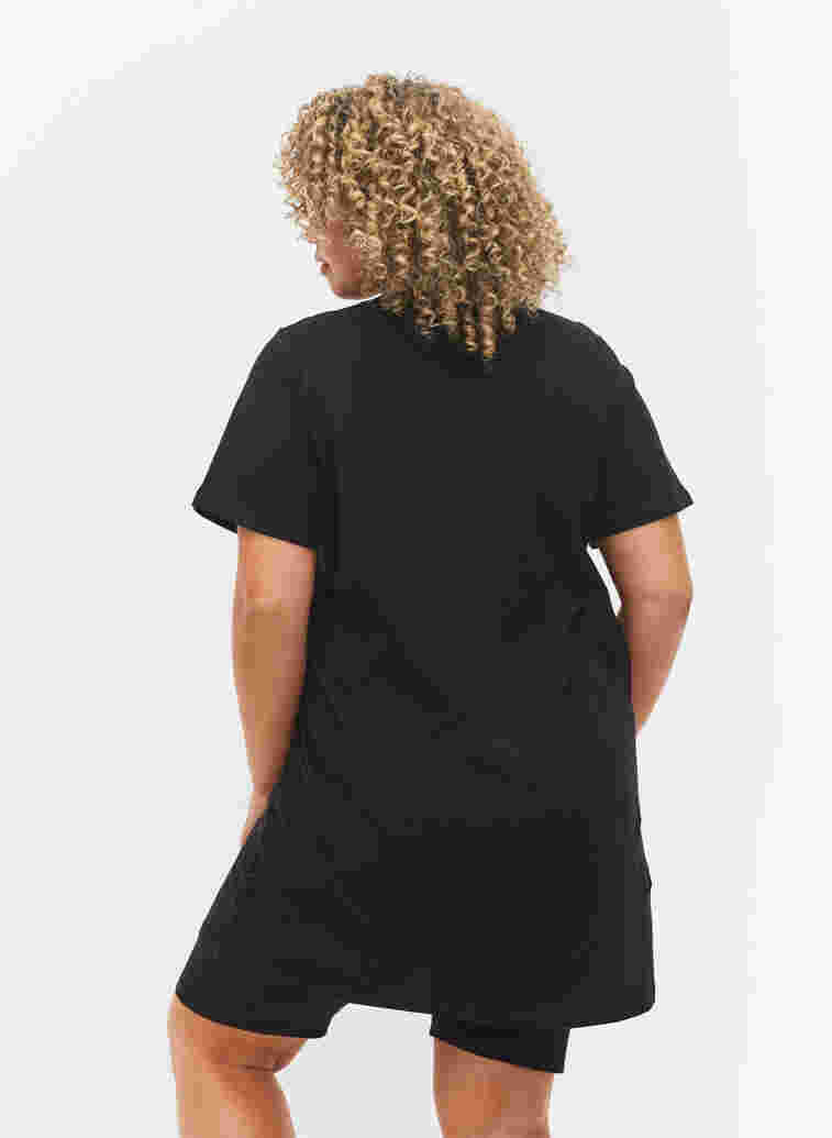 Lång t-shirt i bomull med korta ärmar, Black Tiger, Model image number 1