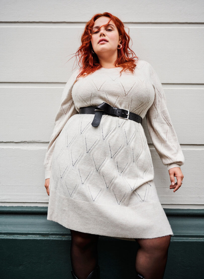 Långärmad stickad klänning med hålmönster, Birch Mel., Image image number 0