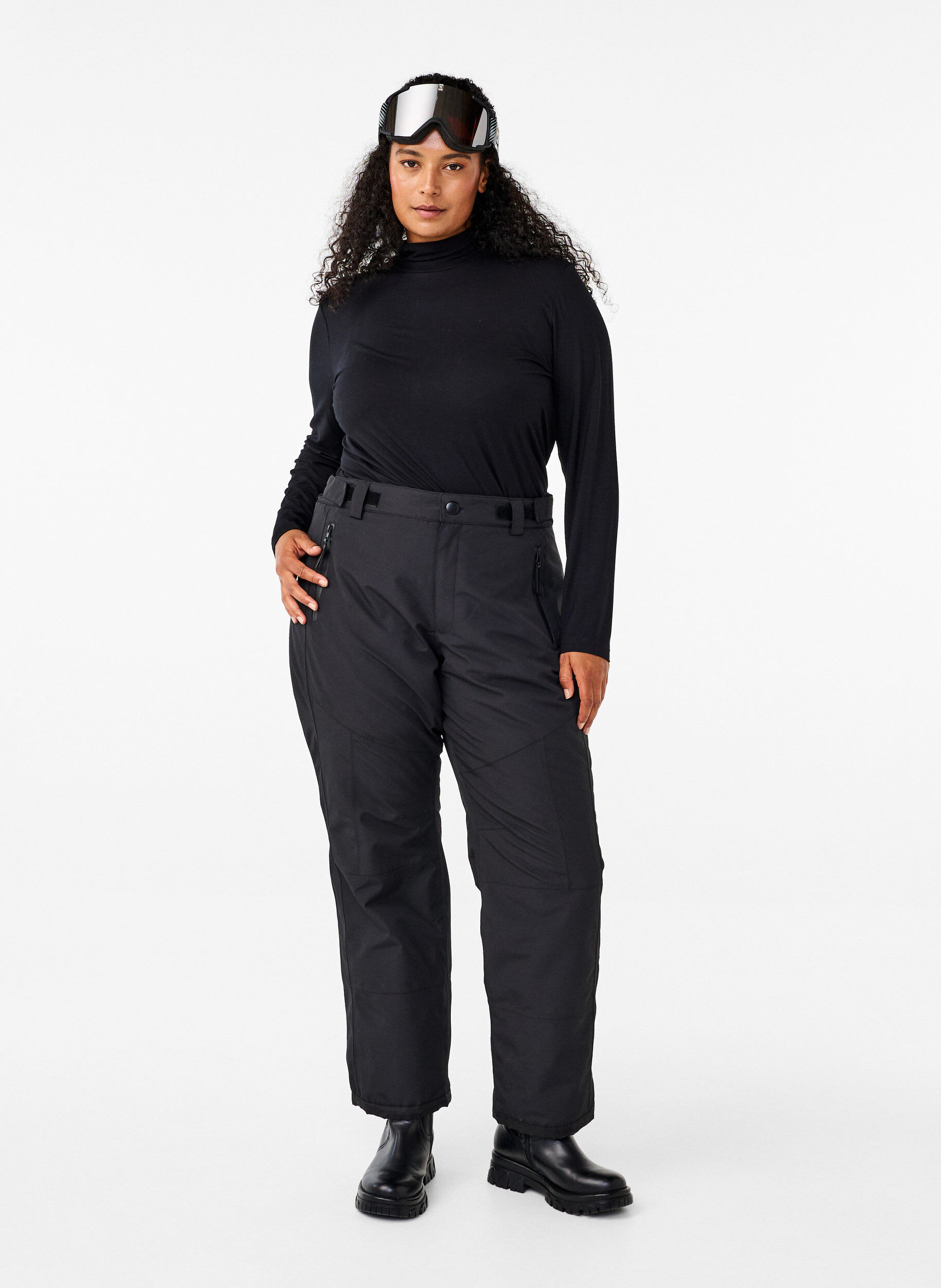 Skidbyxor med fickor och justerbar midja, Svart, Model