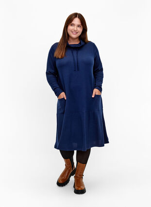Jerseyklänning med hög hals och fickor, Dress Blues Mel., Model image number 2