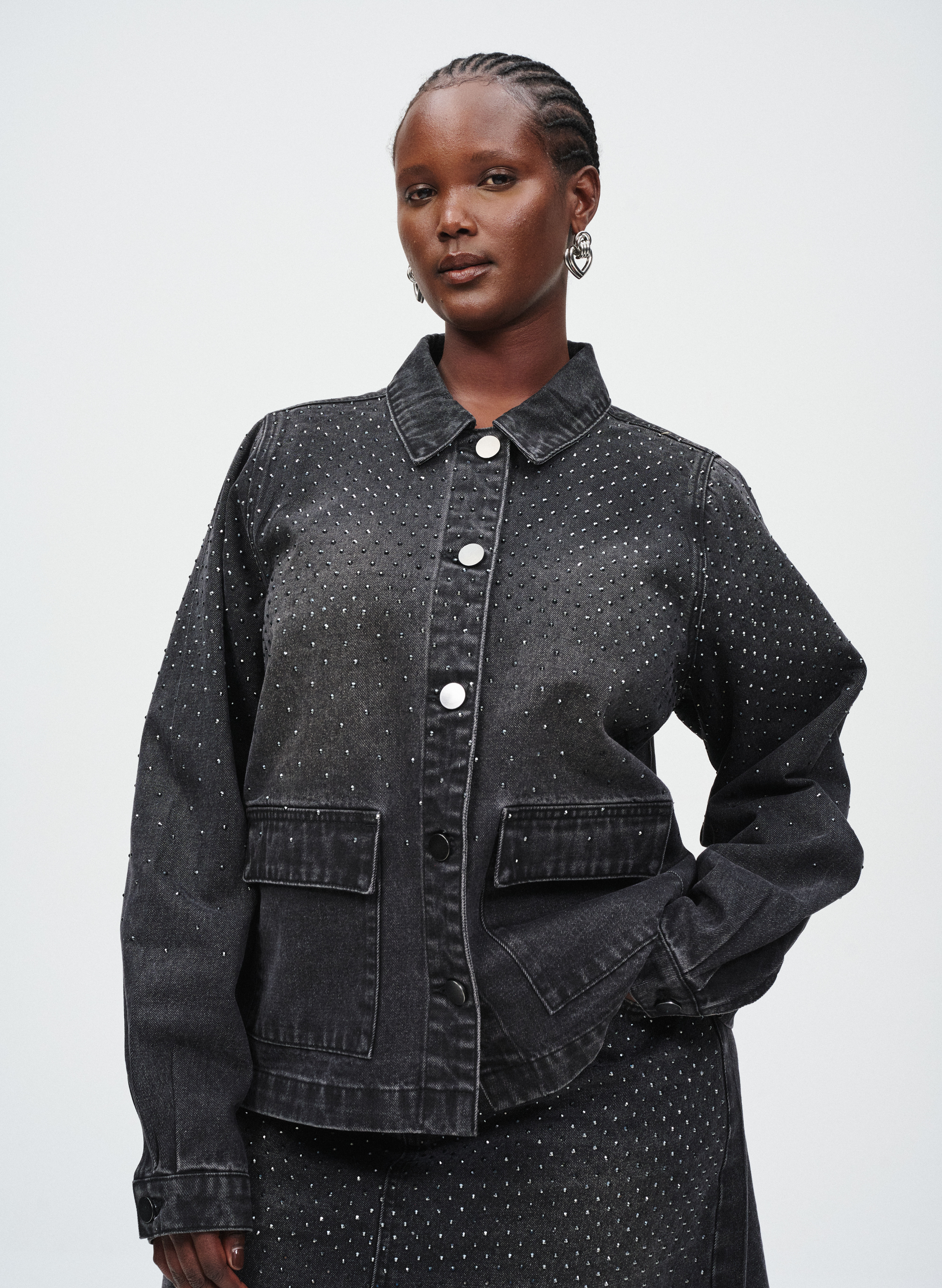 Zizzi Denim med stendetaljer, , Model